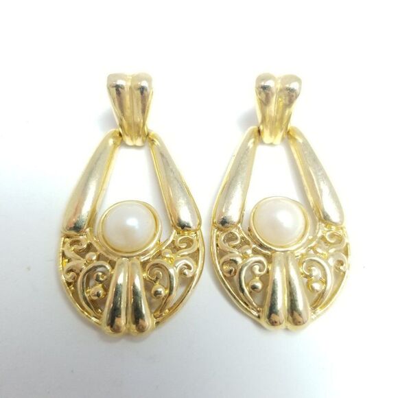 Vintage Gold Tone Faux Pearl Door Knocker Dangle Stud Earrings, Retro 80s Style - Picture 1 of 6
